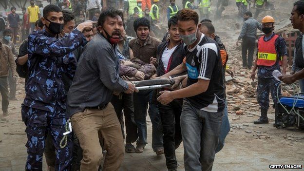 Clima é de pânico no nepal (Foto: BBC Brasil)