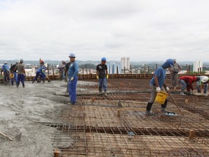 Construção civil abre vagas de emprego em Jacareí. (Foto: Alex Brito/PMJ)