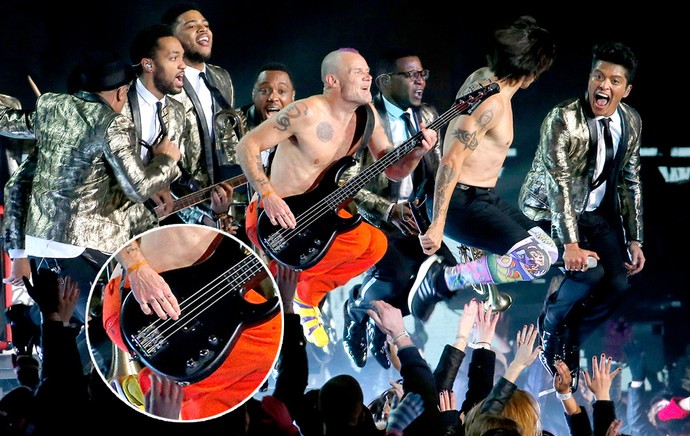 show  Red Hot Chili Peppers SuperBowl aparelhos (Foto: AP)